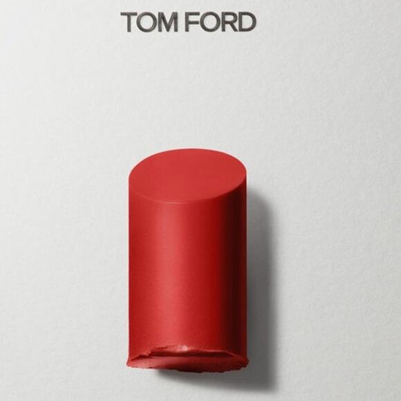 Tom Ford Ultra Shine Lip Color #31 Ile D Amour Red New in Box Bold Red Glossy - Picture 4 of 4